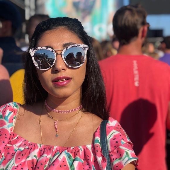 Meet your Posher, Sophie - Picture 1 of 1